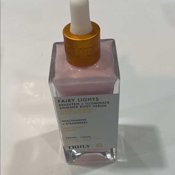 TRULY Fairy Lights Shimmer Serum with Pink Glow - Picture 3 of 4